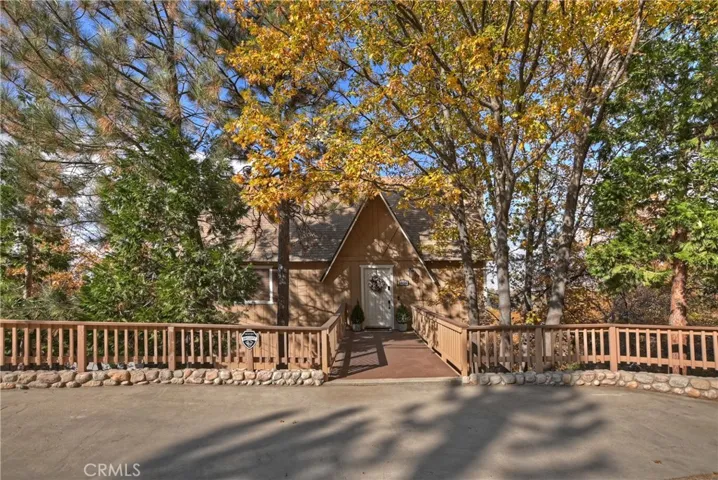 1434 Yosemite Drive, Lake Arrowhead, California 92352
