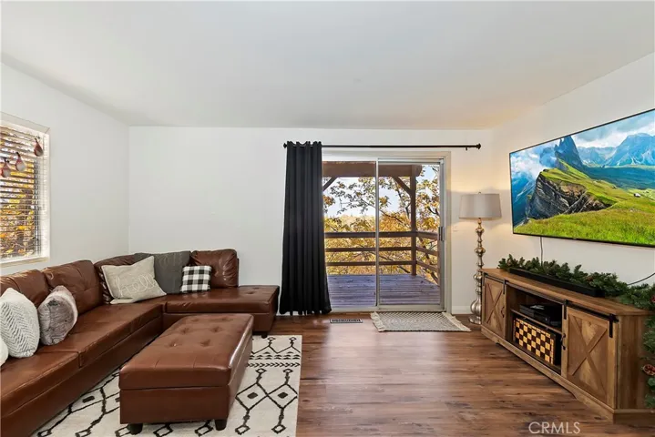 1434 Yosemite Drive, Lake Arrowhead, California 92352