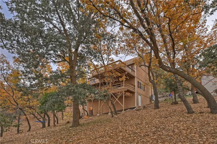 1434 Yosemite Drive, Lake Arrowhead, California 92352
