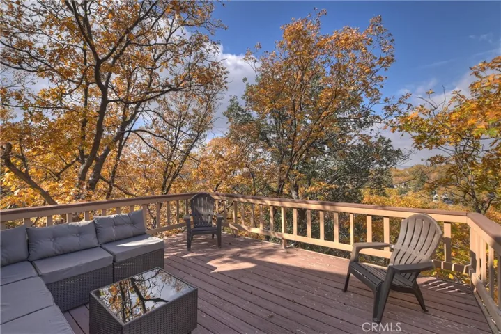 1434 Yosemite Drive, Lake Arrowhead, California 92352