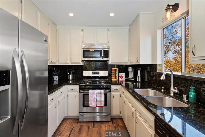 1434 Yosemite Drive, Lake Arrowhead, California 92352