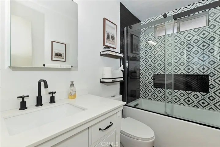 1434 Yosemite Drive, Lake Arrowhead, California 92352