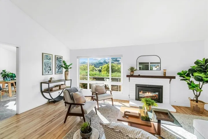 45 El Mirador Court, San Luis Obispo, California 93401