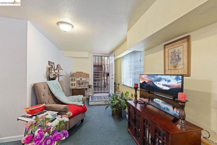2939 King St, Berkeley, California 94703
