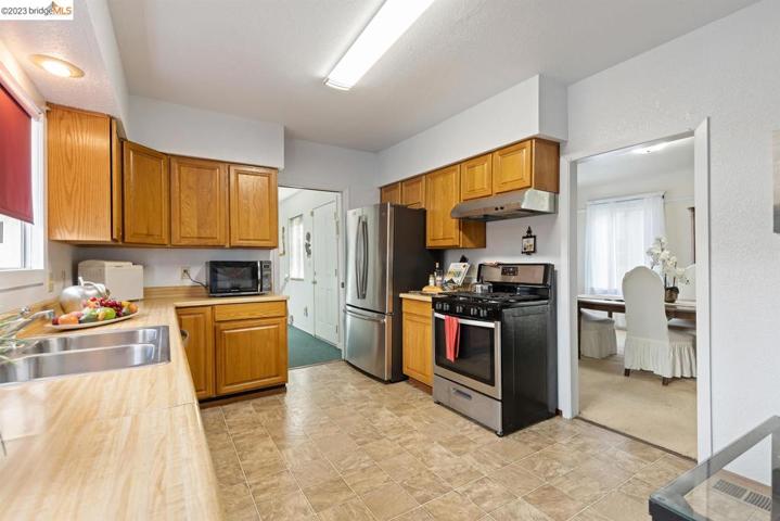 2939 King St, Berkeley, California 94703