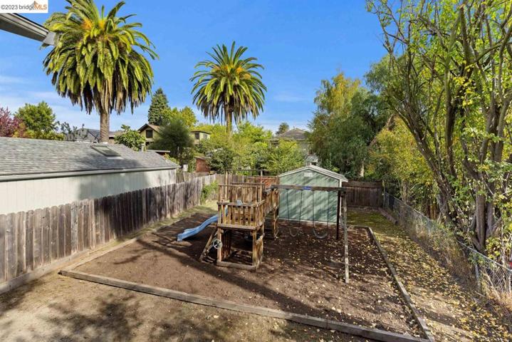 2939 King St, Berkeley, California 94703