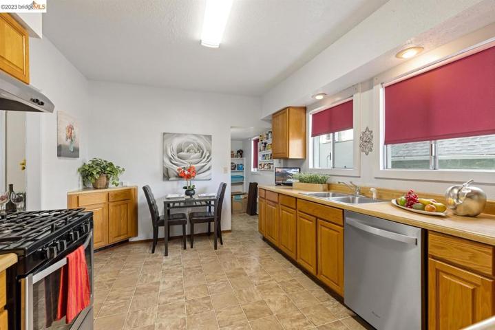 2939 King St, Berkeley, California 94703