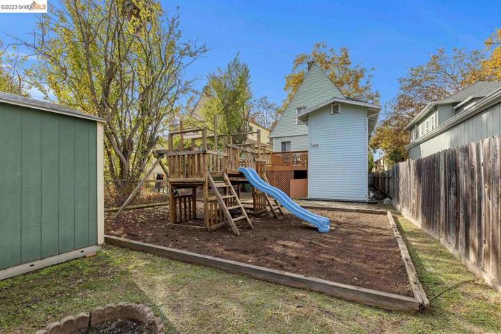 2939 King St, Berkeley, California 94703