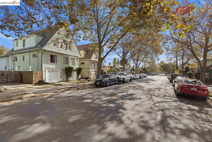2939 King St, Berkeley, California 94703