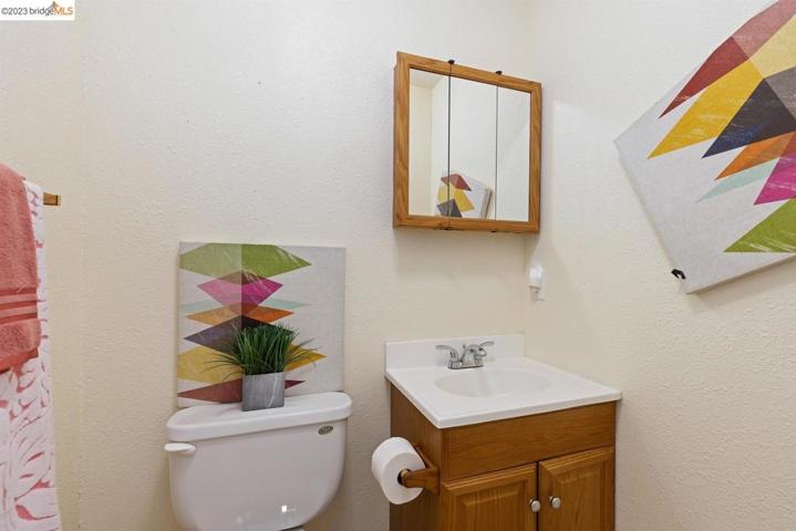 2939 King St, Berkeley, California 94703