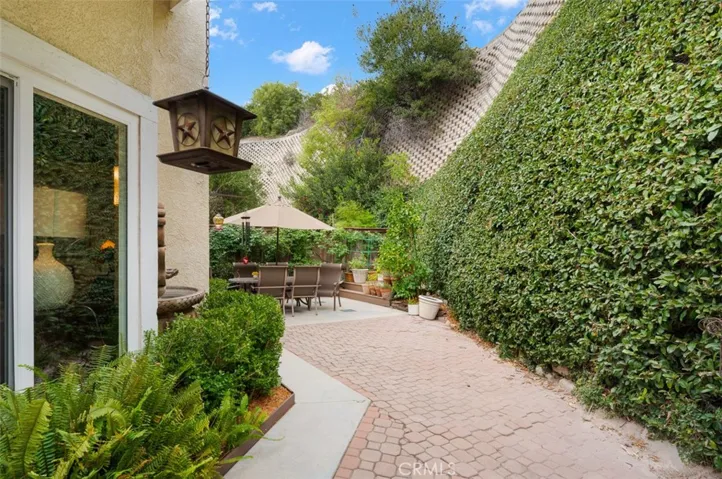 20 La Costa Court, Laguna Beach, California 92651