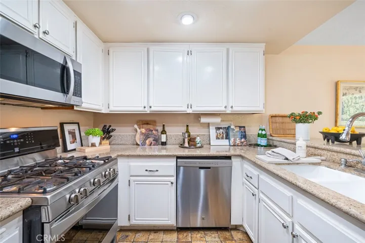 20 La Costa Court, Laguna Beach, California 92651