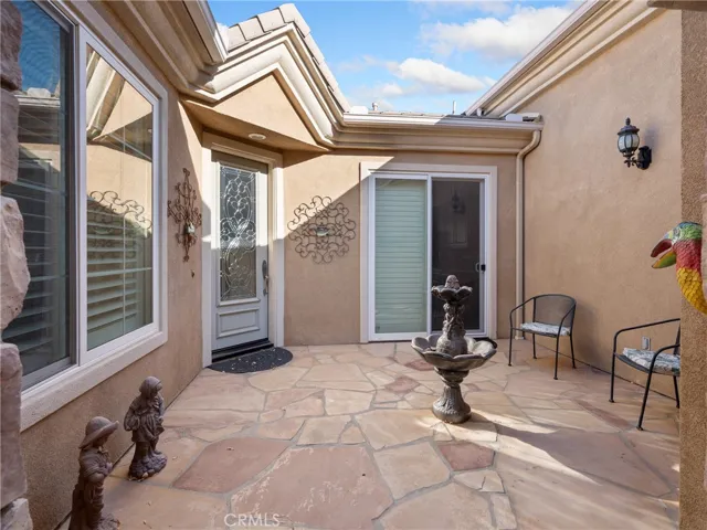 10381 Darby Road, Apple Valley, California 92308