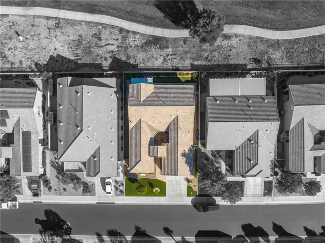10381 Darby Road, Apple Valley, California 92308