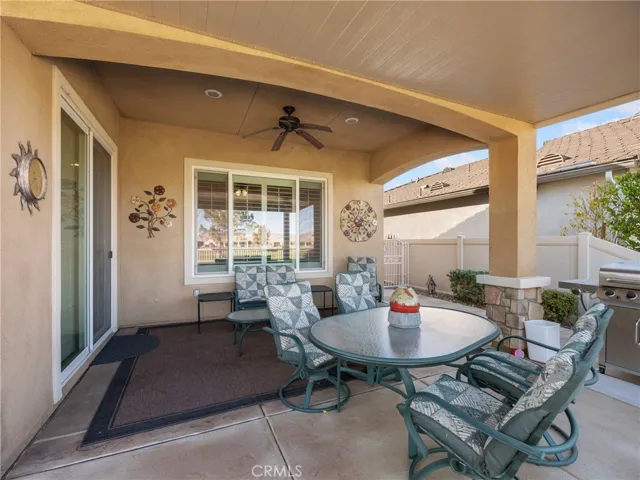 10381 Darby Road, Apple Valley, California 92308