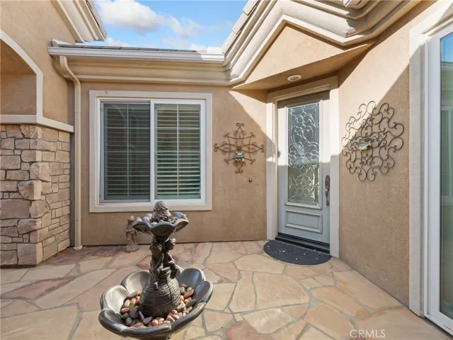 10381 Darby Road, Apple Valley, California 92308