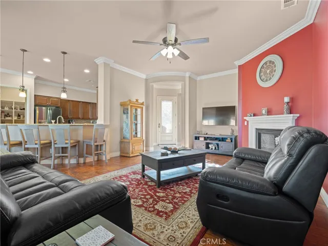 10381 Darby Road, Apple Valley, California 92308