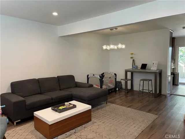 Living Room / Dining Room