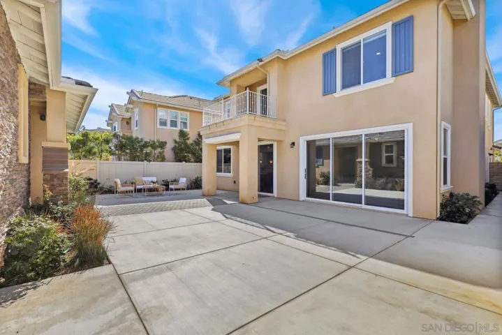 6654 Peregrine Pl, Carlsbad, California 92011