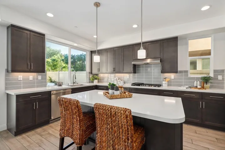 6654 Peregrine Pl, Carlsbad, California 92011