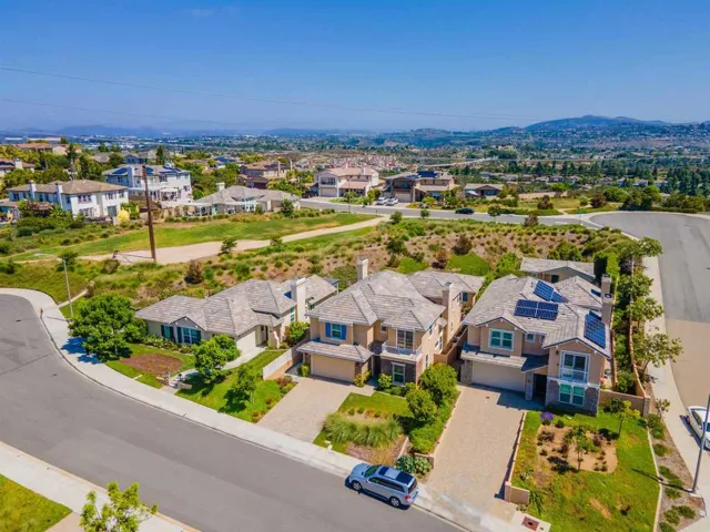 6654 Peregrine Pl, Carlsbad, California 92011