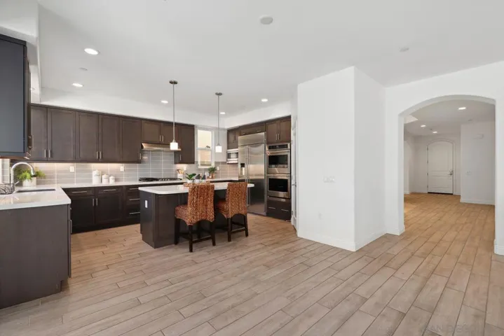 6654 Peregrine Pl, Carlsbad, California 92011