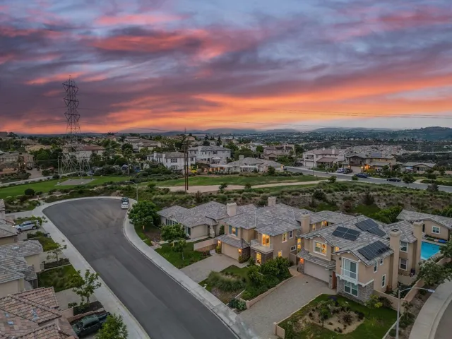 6654 Peregrine Pl, Carlsbad, California 92011