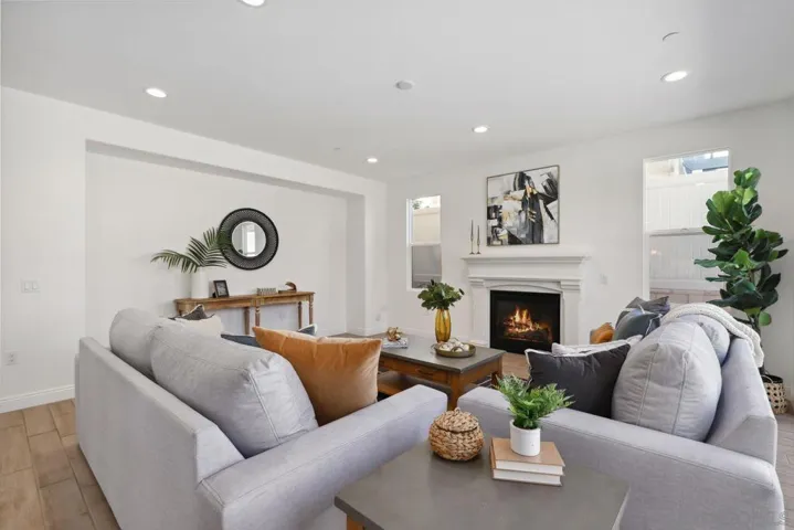 6654 Peregrine Pl, Carlsbad, California 92011