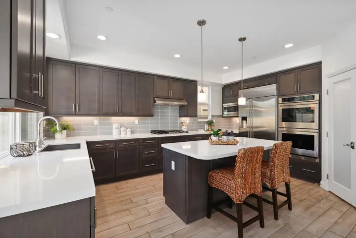 6654 Peregrine Pl, Carlsbad, California 92011