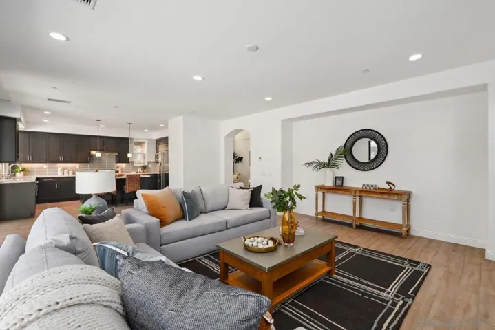 6654 Peregrine Pl, Carlsbad, California 92011