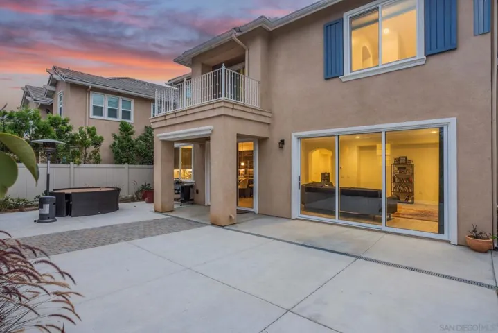 6654 Peregrine Pl, Carlsbad, California 92011