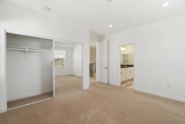 6654 Peregrine Pl, Carlsbad, California 92011