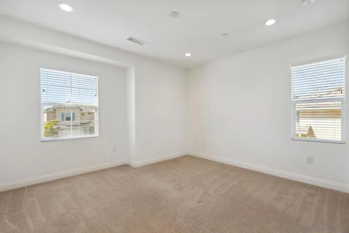 6654 Peregrine Pl, Carlsbad, California 92011