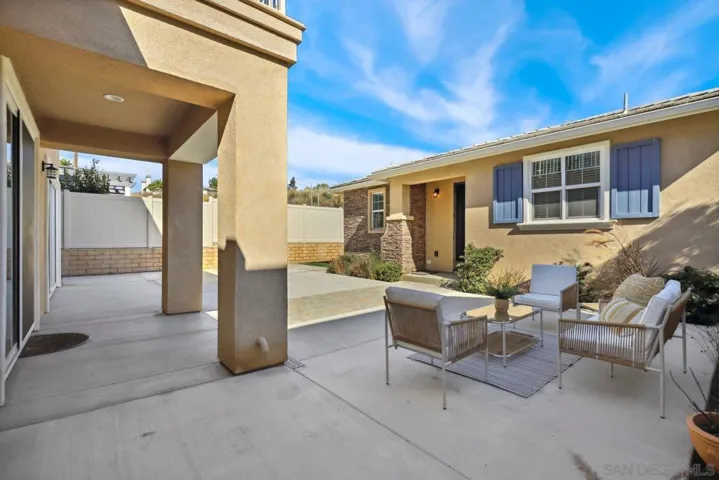 6654 Peregrine Pl, Carlsbad, California 92011