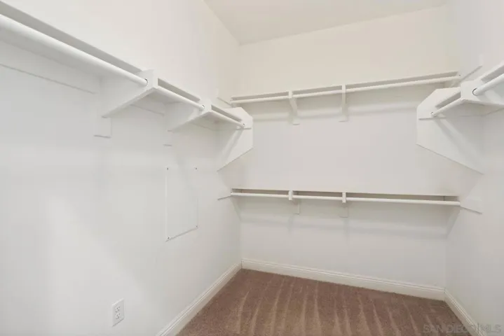 6654 Peregrine Pl, Carlsbad, California 92011