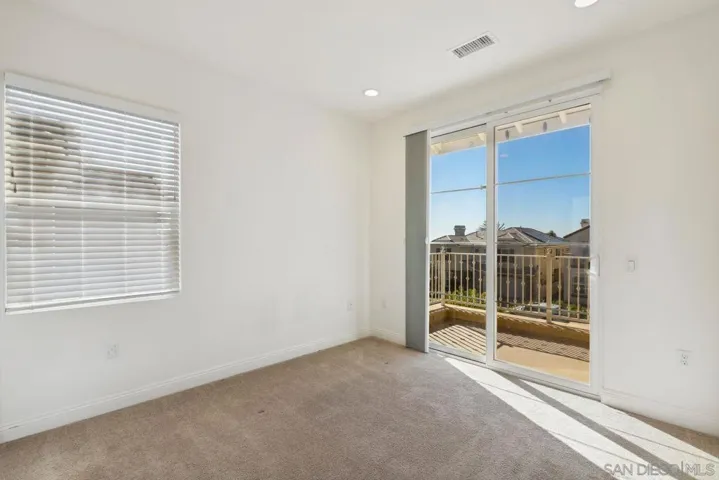 6654 Peregrine Pl, Carlsbad, California 92011