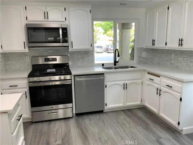 19546 Eagle Ridge Lane, Northridge, California 91326
