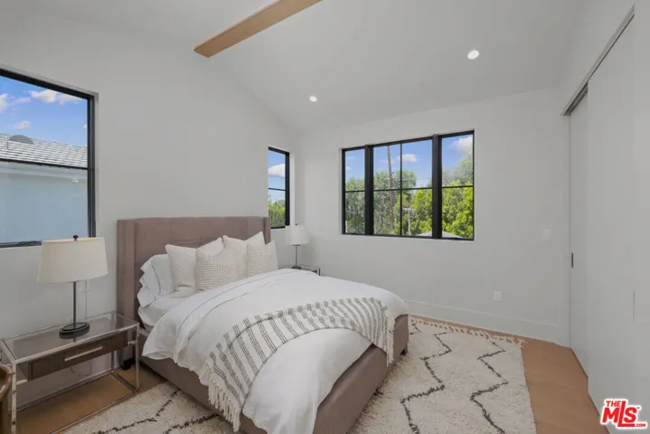 3021 Earlmar Drive, Los Angeles, California 90064