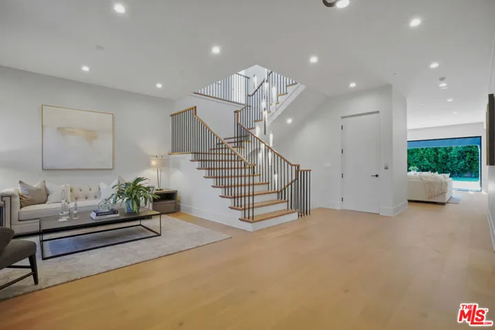 3021 Earlmar Drive, Los Angeles, California 90064
