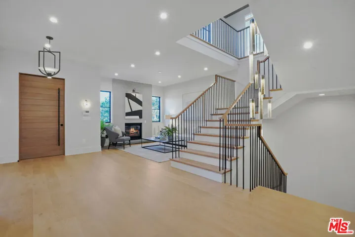 3021 Earlmar Drive, Los Angeles, California 90064