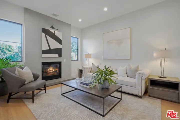 3021 Earlmar Drive, Los Angeles, California 90064