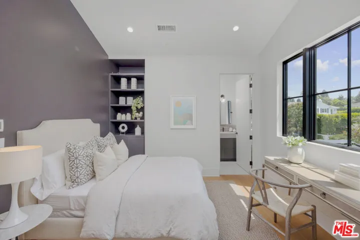 3021 Earlmar Drive, Los Angeles, California 90064