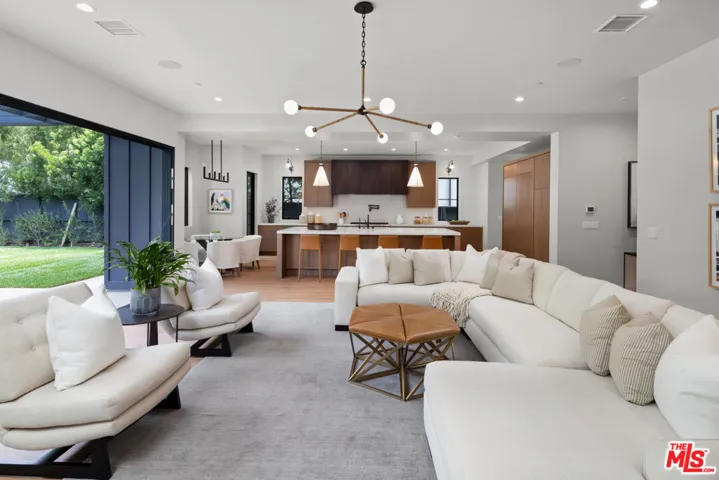 3021 Earlmar Drive, Los Angeles, California 90064