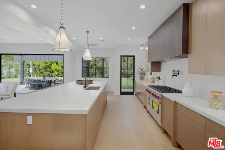 3021 Earlmar Drive, Los Angeles, California 90064