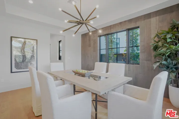 3021 Earlmar Drive, Los Angeles, California 90064