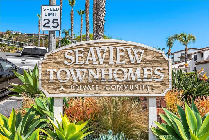 Fabulous Community with ideal location so close to downtown San Clemente