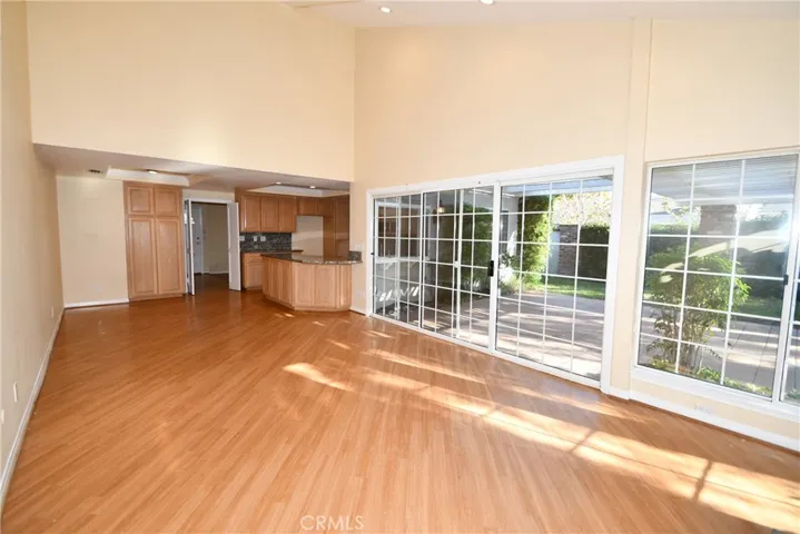 23900 Sarda Road, Valencia, California 91355