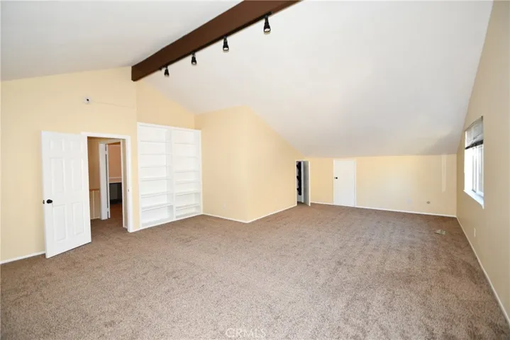 23900 Sarda Road, Valencia, California 91355