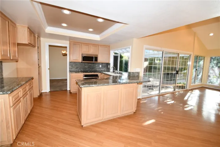 23900 Sarda Road, Valencia, California 91355