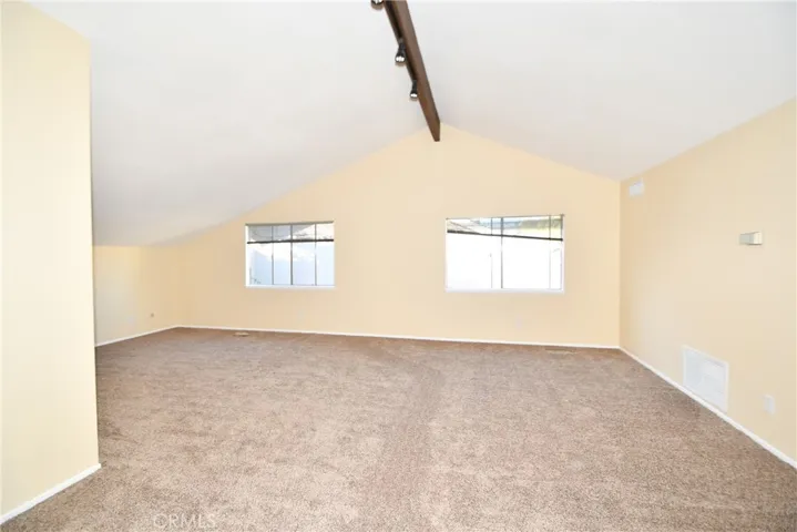 23900 Sarda Road, Valencia, California 91355